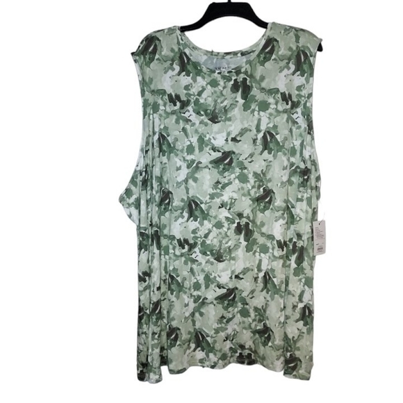 Nine west soft spun green pattern tank top - Picture 1 of 5